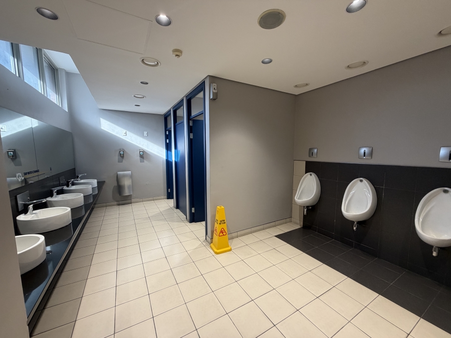 To Let Commercial Property for Rent in Foreshore Western Cape